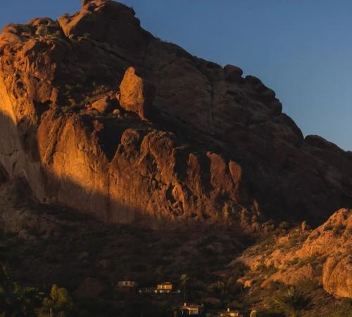 Why Paradise Valley is the Ideal Location for Luxury Homes